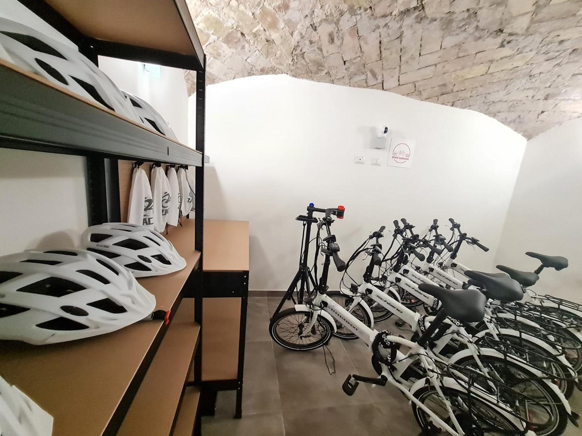Bed&Bikerome Giulio Cesare Bed & Breakfast Ngoại thất bức ảnh